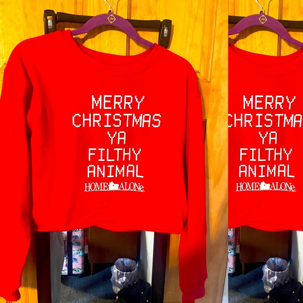 Home Alone Christmas top